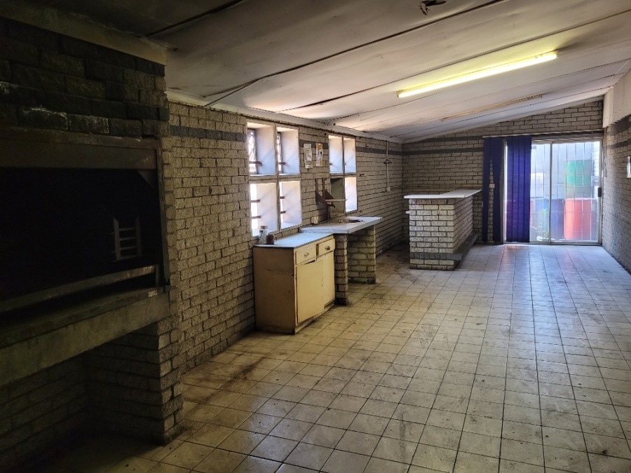 To Let commercial Property for Rent in Blackheath Industrial Western Cape